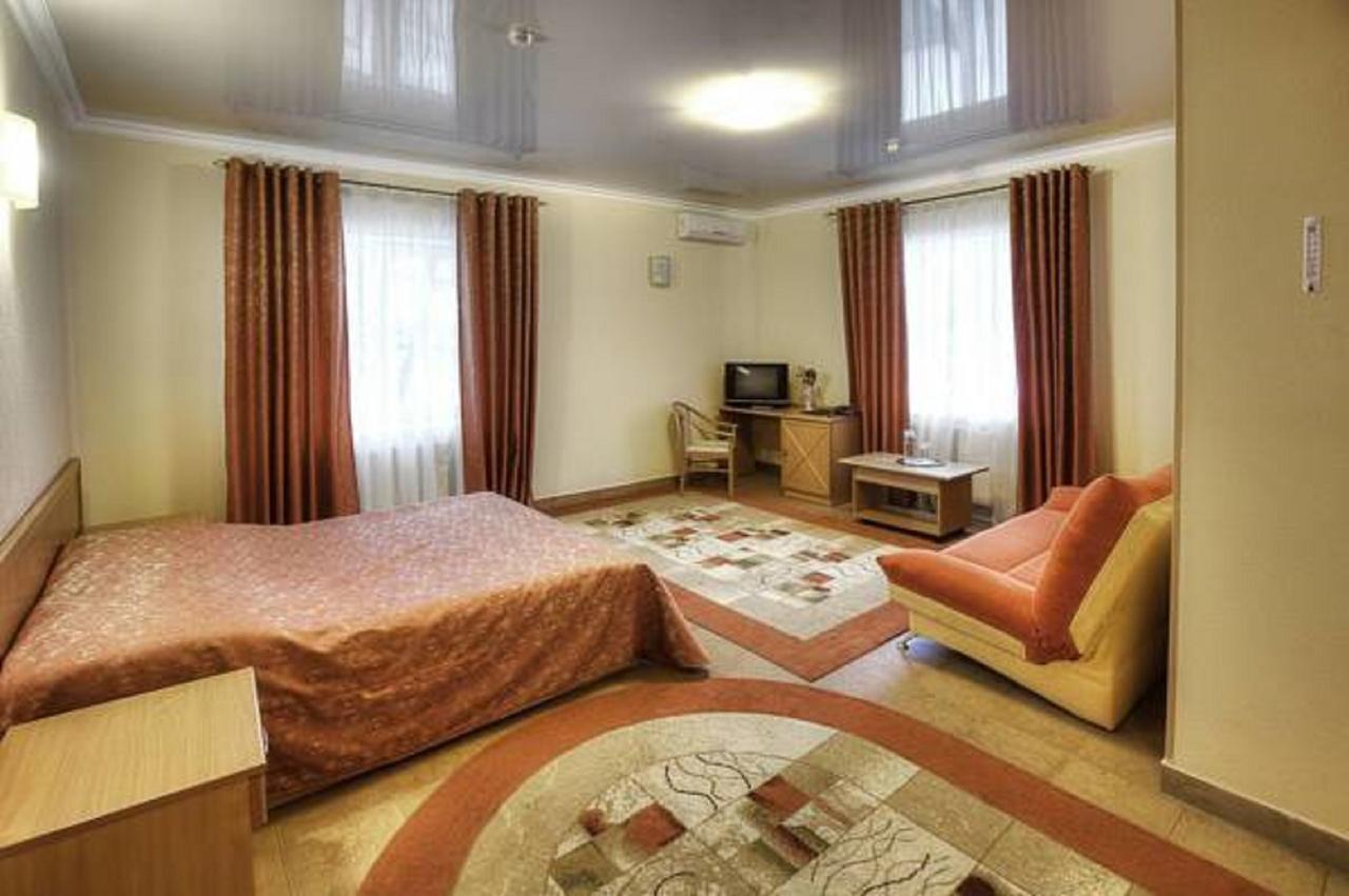 Dvoryanskoye Gnezdo Hotel Smolensk Ngoại thất bức ảnh